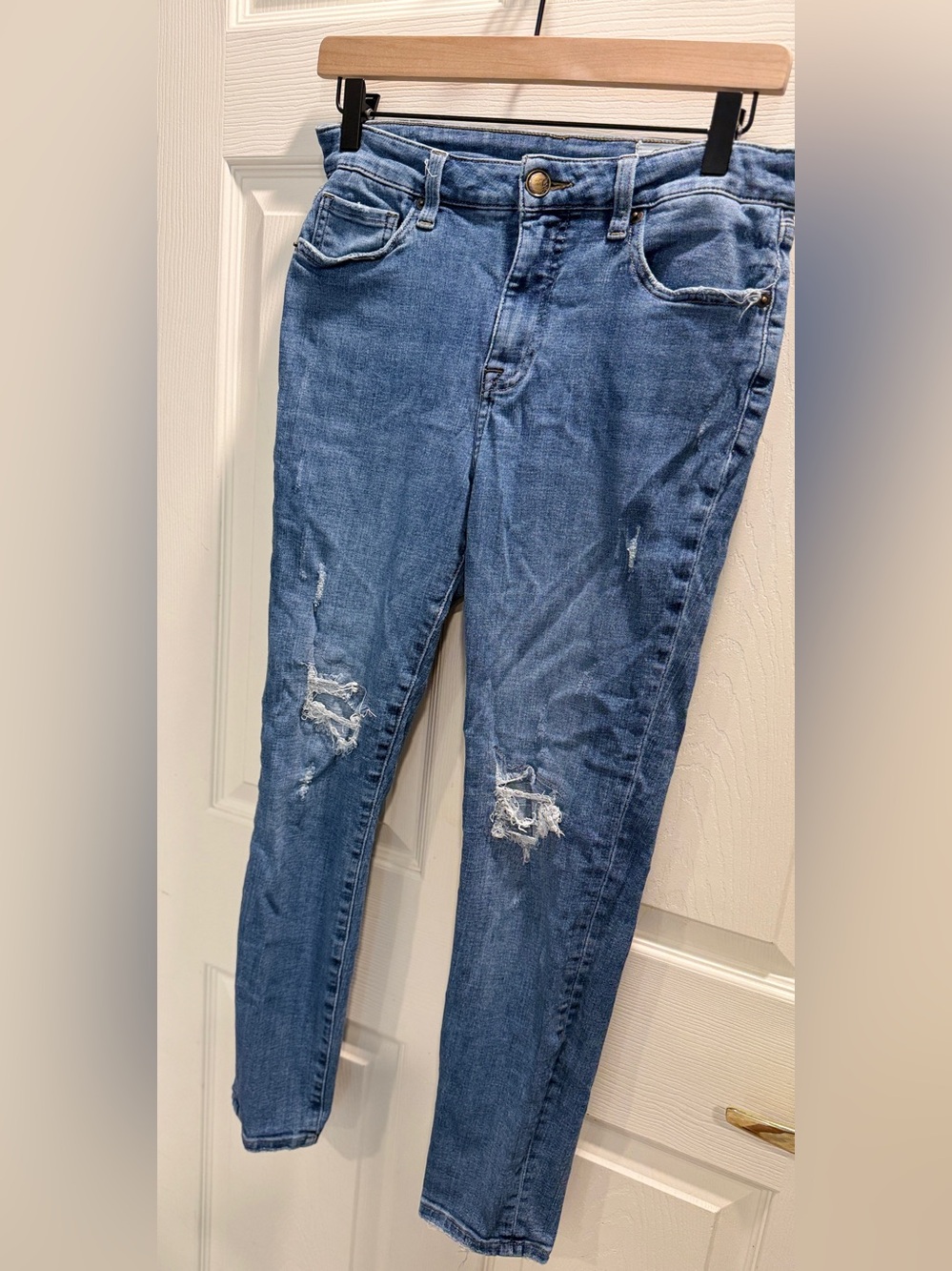 Cosmic Blue Love Distressed Skinny Jeans Women’s Size 28 Medium Wash Denim - Picture 3 of 9